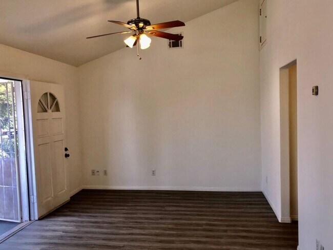 2721-27 Nye St Unit 2721
