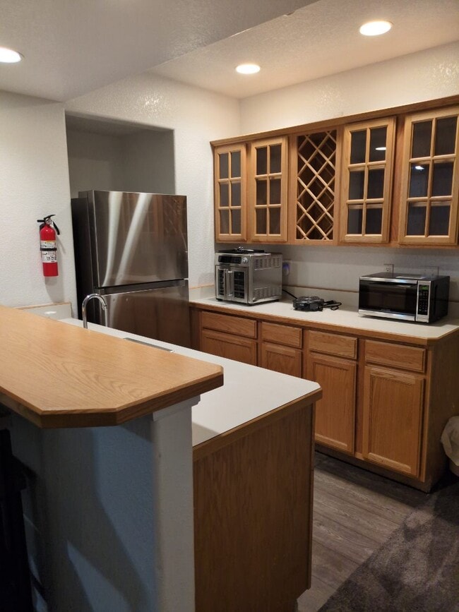 Photo - 1695 Cherry St