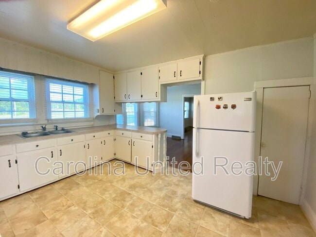 Photo - 3901 Plyler Mill Rd