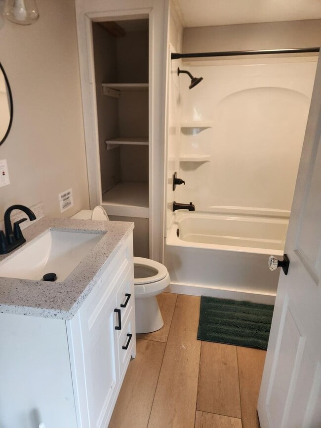 Photo - 17 George St Unit Apt #1