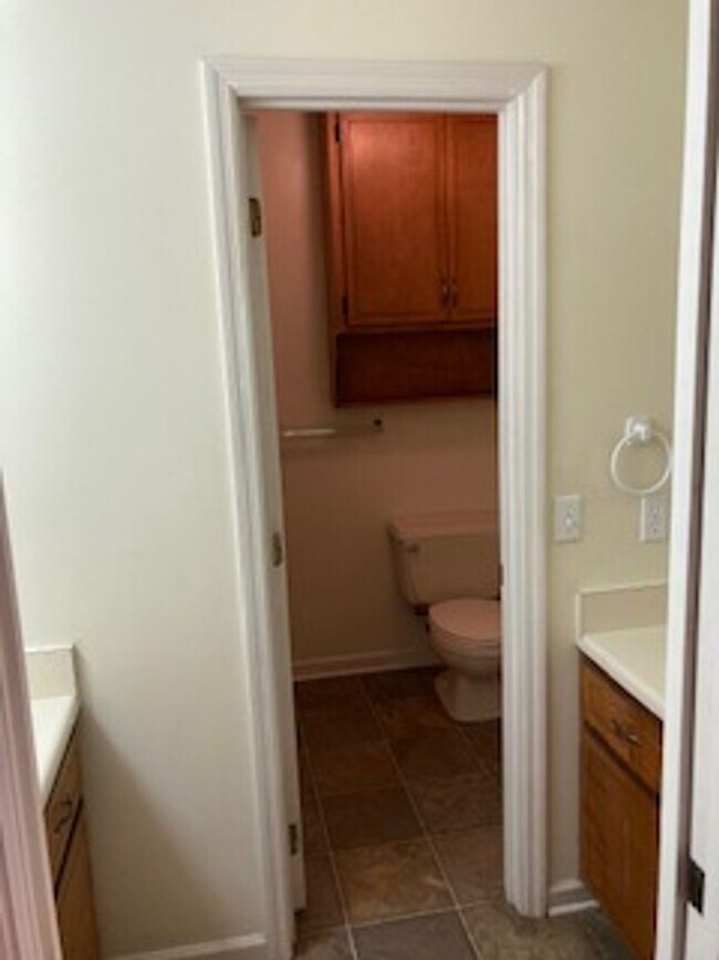 Photo - 1463 Green St Unit B