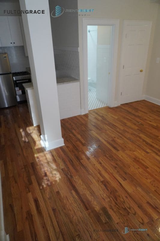 Photo - 2065 W Lawrence Ave