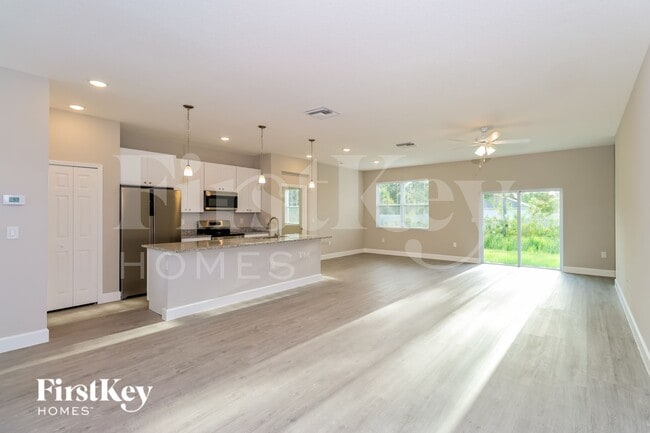 Photo - 2950 Tolman Ave SE