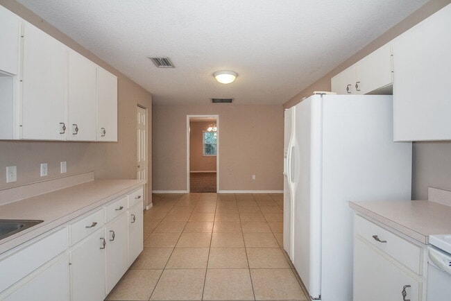 Photo - 4652 Ardale St