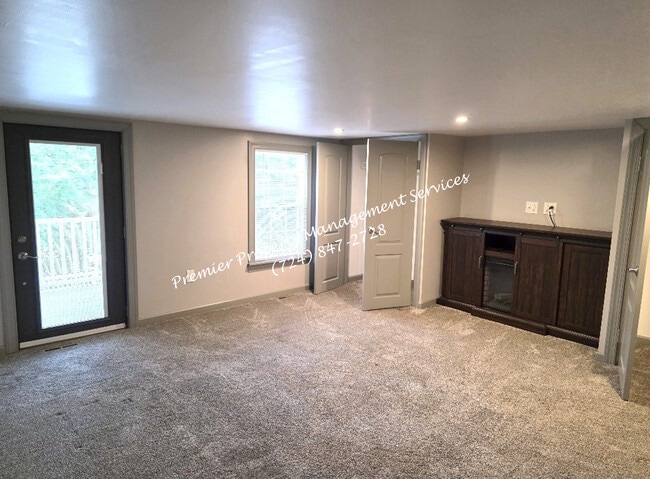 Photo - 1119 Riverside Dr