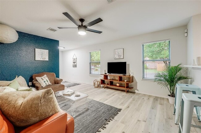 Photo - 5301 Apple Orchard Ln