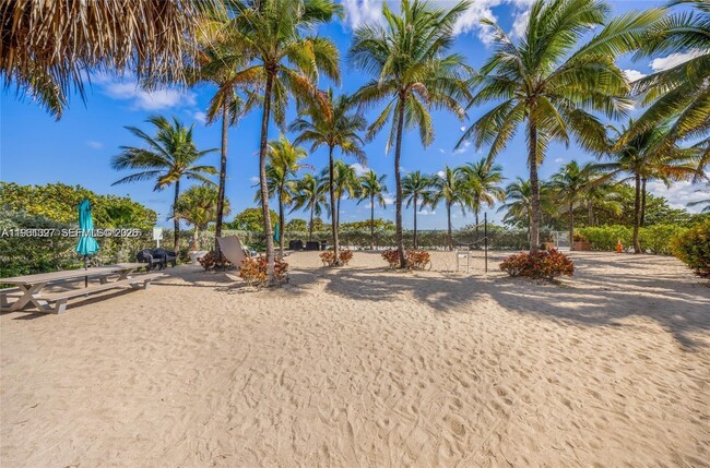 Photo - 9172 Collins Ave Unit 212