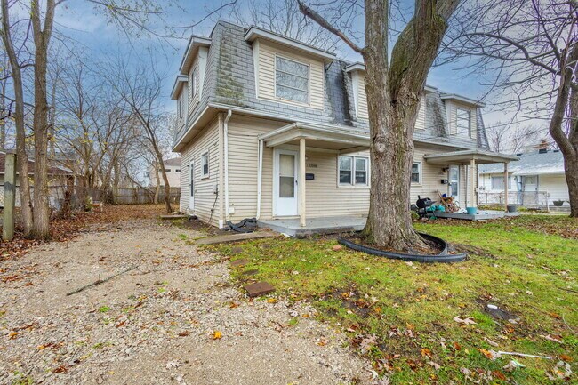 Building Photo - 32008 Cheboygan Ct Rental