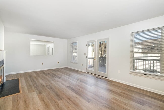 Photo - 2039F Raleigh Rd