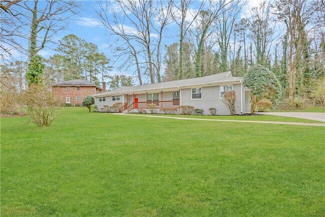 Photo - 1707 Laurens Dr SW