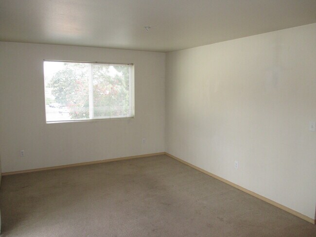 Photo - Two Bedroom Apartment in South Salem Unidad 310