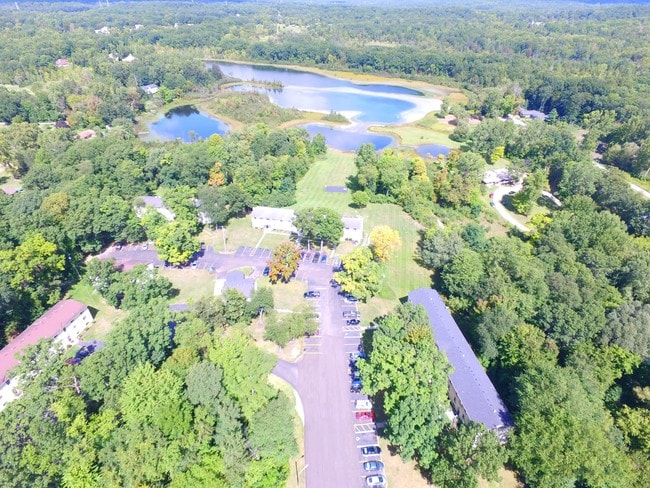 Lakeshore Hilltop Apartments