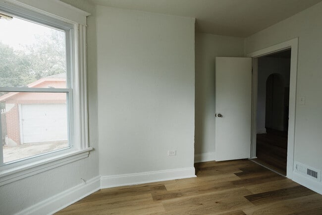 Photo - 714 Helmholz Ave Unit 2