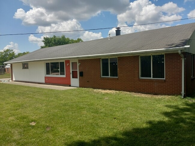 Building Photo - 3856 Longridge Dr Rental