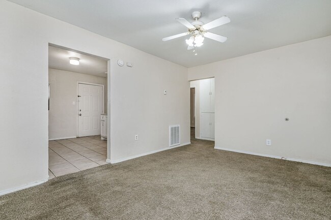 Photo - 819 N Apache St Unit 819 N Apache #B