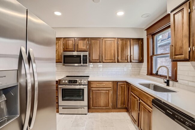 Photo - Charming Highland home near shops at Tennyson