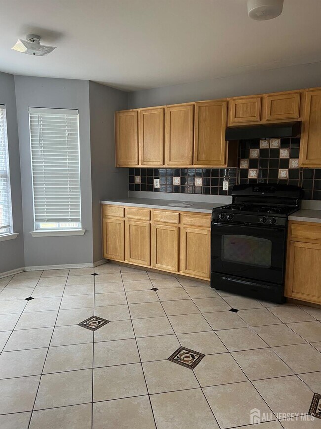 Photo - 131 Murray Dr