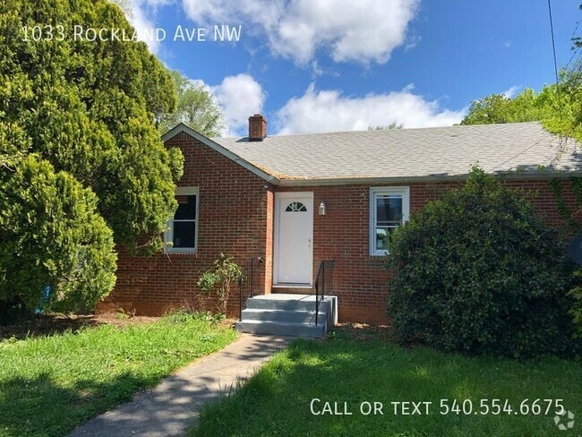 Building Photo - 1033 Rockland Ave NW Rental
