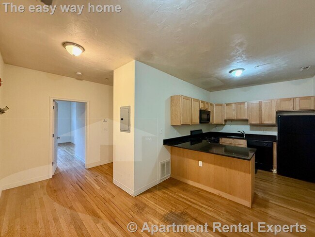 Photo - 22 Bow St Apartamento Unidad #1