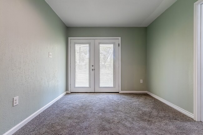 Photo - 229 Bishop St