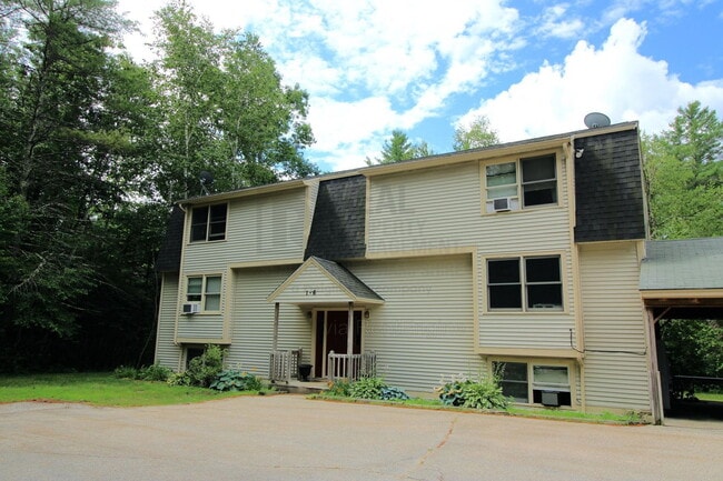Building Photo - 28 Ivy Ln Unit 4