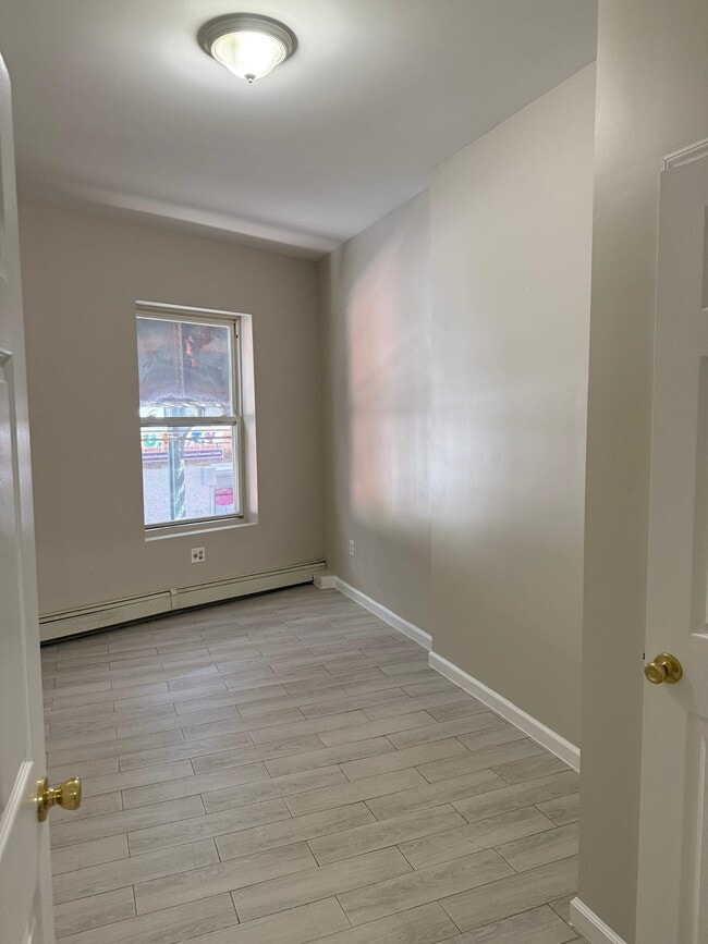 Photo - 8652 112th St Unit B