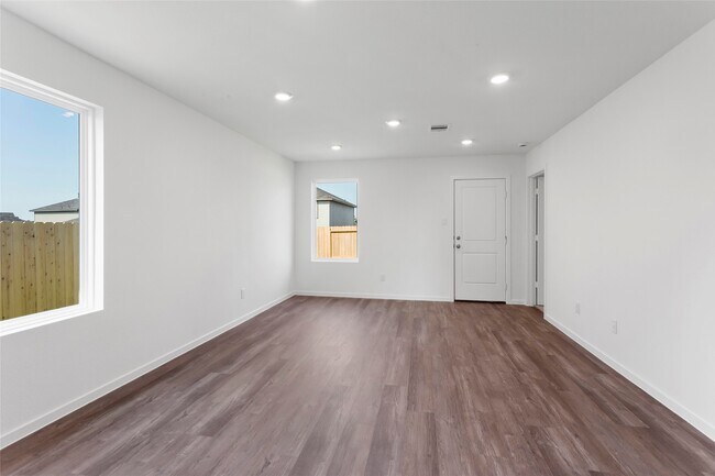 Photo - 40839 Hawthorne Glades St