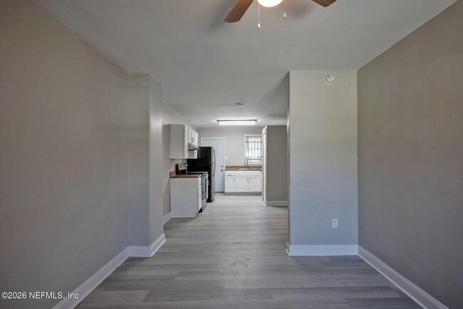 Photo - 2036 W 11th St