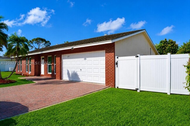 Photo - 177 Dove Cir
