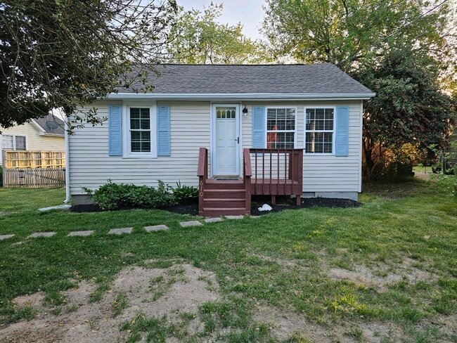 Photo - 610 Bennett St