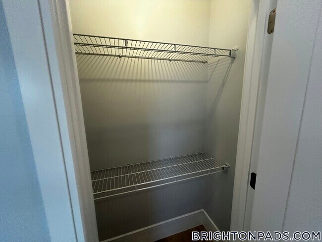 Photo - 124 Kenrick St Unit 6