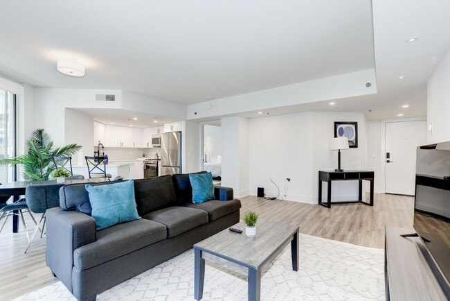 Photo - 1331 S Eads St Unit ID1024700P