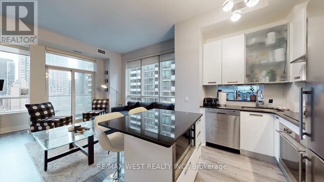 Photo - 21 Balmuto St Unité 1202