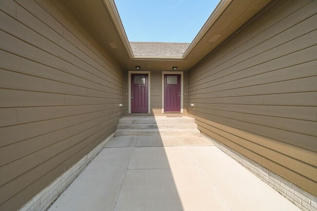 Photo - 1114 N Brennan Ct