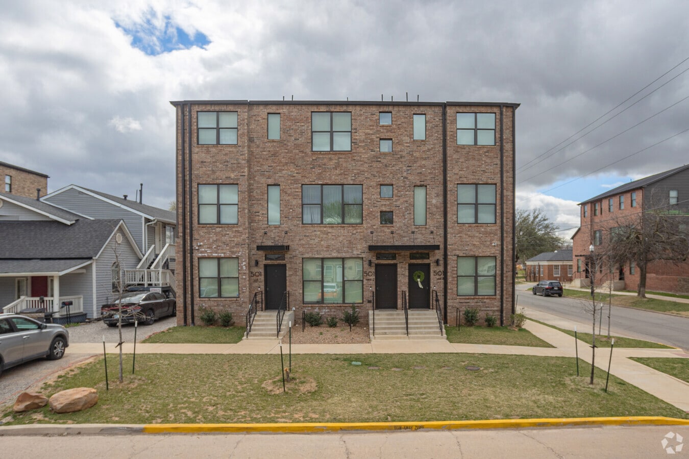 Photo - 501 S Santa Fe Ave