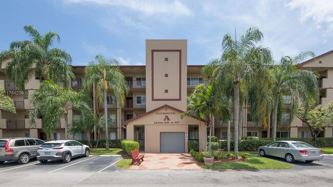 Building Photo - 13700 SW 11th St Rental
