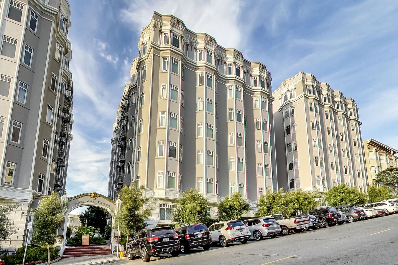 Photo - 1320-1380 Lombard