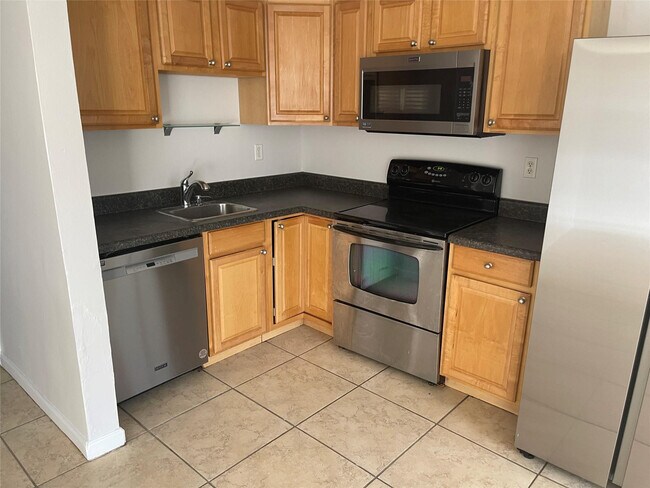 Photo - 4051 NE 13th Ave Unit 52-3