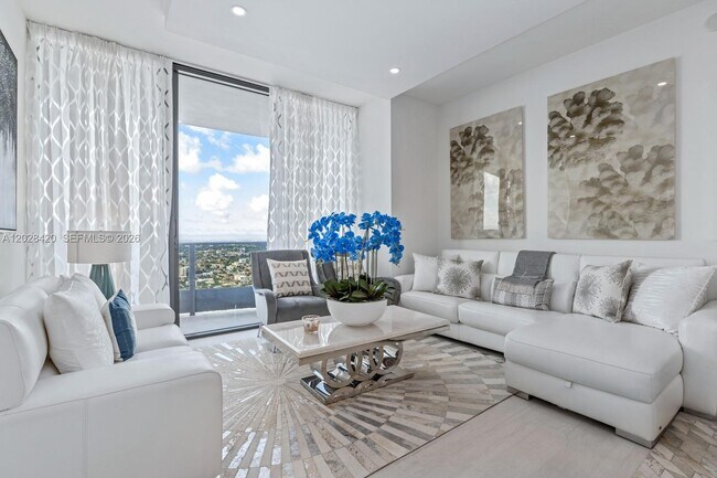 Photo - 1000 Brickell Plaza Unidad PH6006