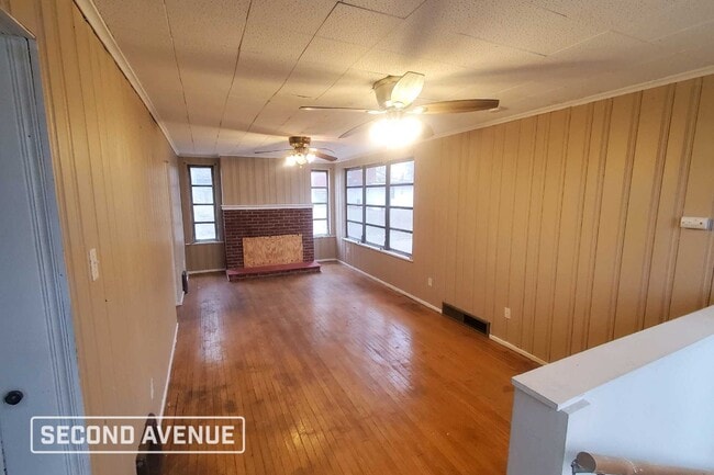 Photo - 401 N Douglas Ave