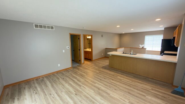 10757/10759 Chicago Drive