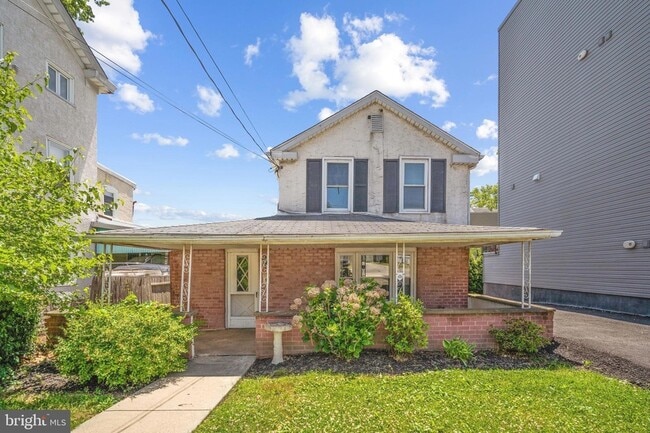 Photo - 239 Lemonte St