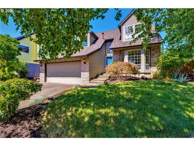 Building Photo - 3BD|3BTH 2 Car Garage + Central Air + W/D + Fenced Yard in the Garden Home neighborhood!