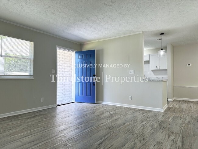 Photo - 2350 Betsy Dr