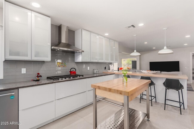 Photo - 1416 W Orchid Ln