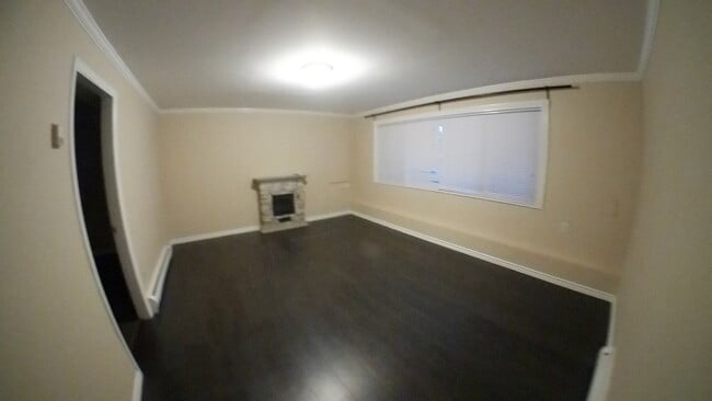 Photo - 859 Paisley Ave