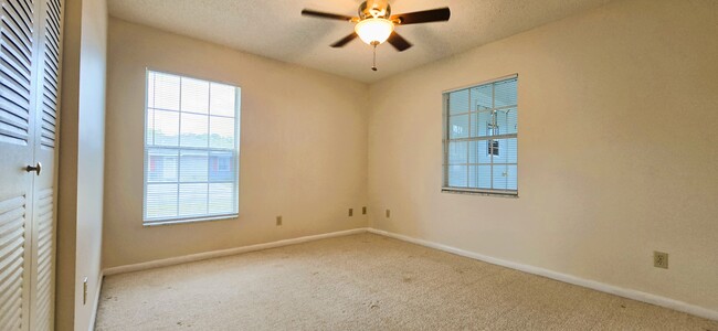 Photo - 1425 Thousand Roses Dr S