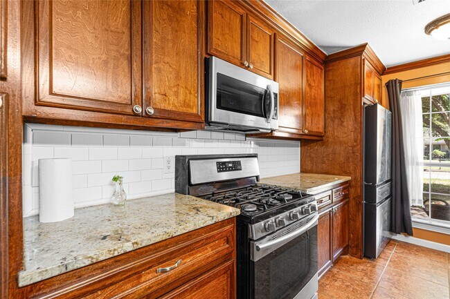 Photo - 9319 Jaywood St