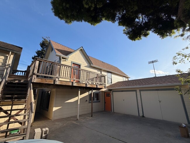 Photo - 309 Chestnut St