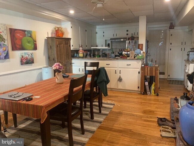 Photo - 256 Radcliffe St Unidad Lower Level - Rear